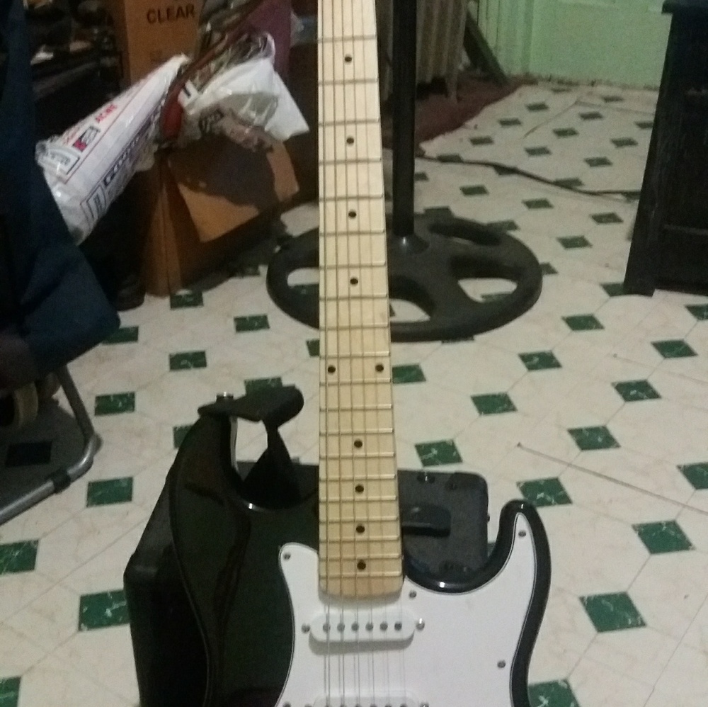 Electric guitar